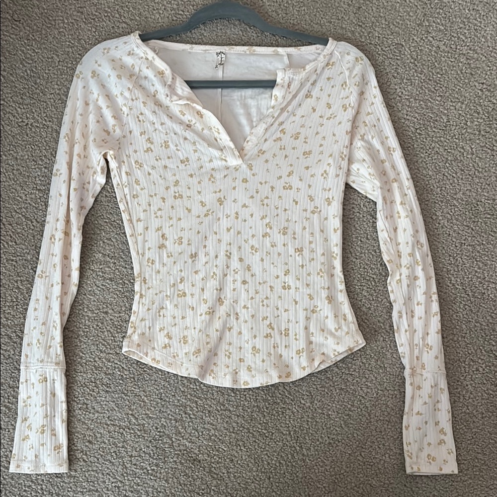 “Free people”: Billie printed layering jersey top in ivory